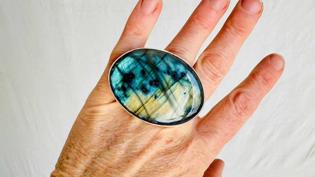 Labradorite Cocktail Ring. Adjustable Sterling Silver Jewelry. Gorgeous Flash. 4004