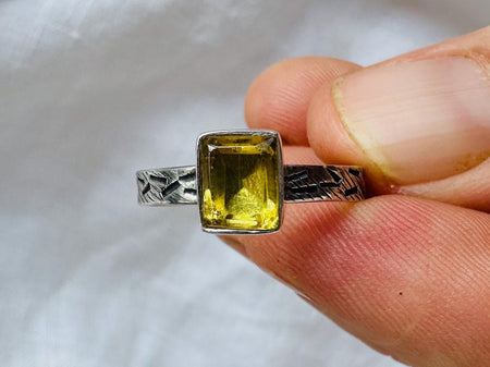 Amber Botanicals Ring. Sterling Silver. Size 7.75. AP-313