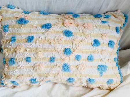 Vintage Moroccan Pillow. Wedding Blanket. Handira. Wool and Cotton. 0337.