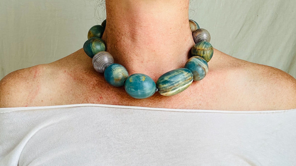 Blue Onyx Beaded Necklace. Sterling Silver. 2518