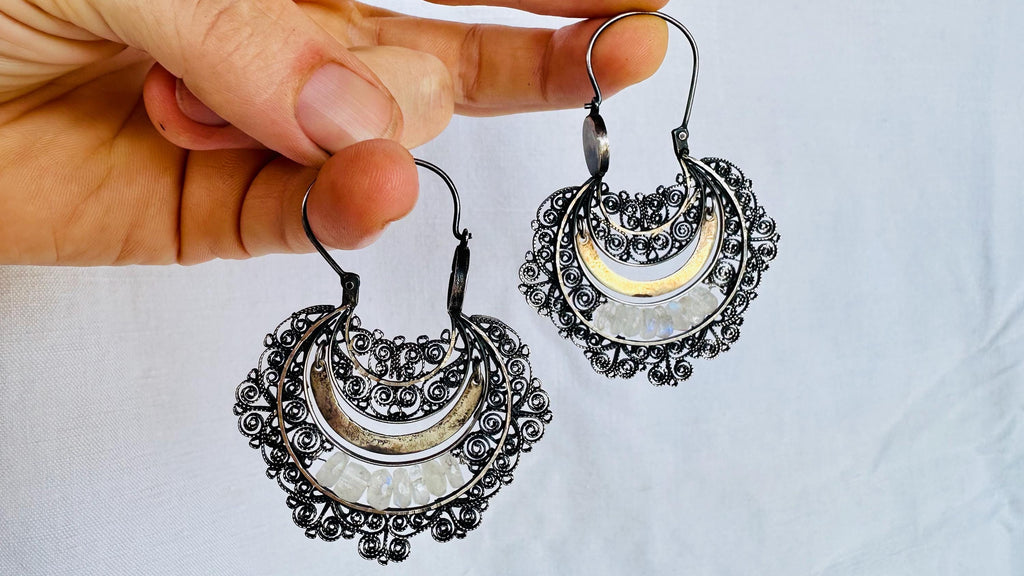 Vintage Mexican Arracadas. Sterling Silver & Moonstone! Oaxaca. Mexico. Frida Kahlo. 4401