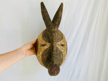 Kwele Mask. Gabon Africa . African Mask. 19th Century - Aadya Bazaar