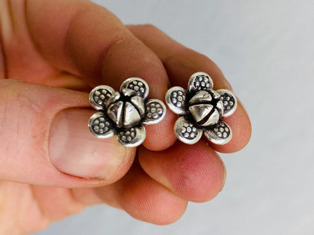 Flower Earrings. Fine Silver. Karen Hill Tribe. 0019