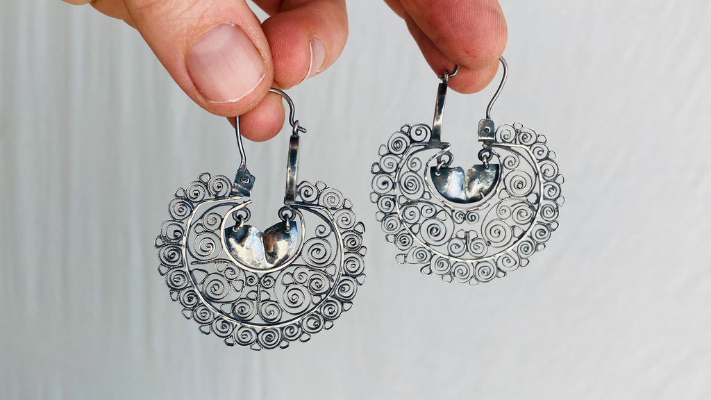 Vintage Filigree Earrings. Arracadas. Mexico. Frida Kahlo