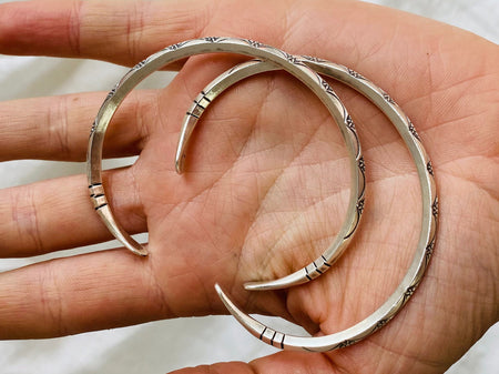 PAIR Karen Hill Tribe Bangle. Sterling Silver. Thailand. 0451