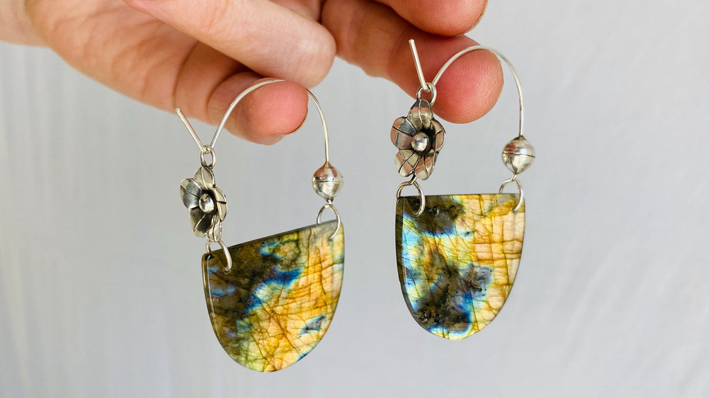 Labradorite & Sterling Earrings. Lovely Flash - Aadya Bazaar