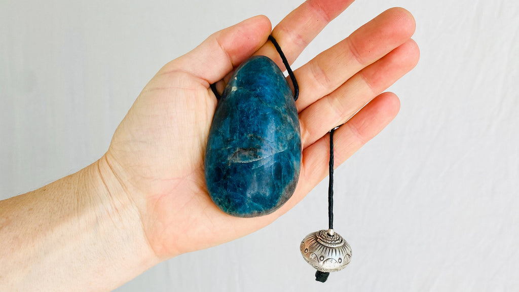 Blue Apatite and Silver Pendant Necklace. - Aadya Bazaar