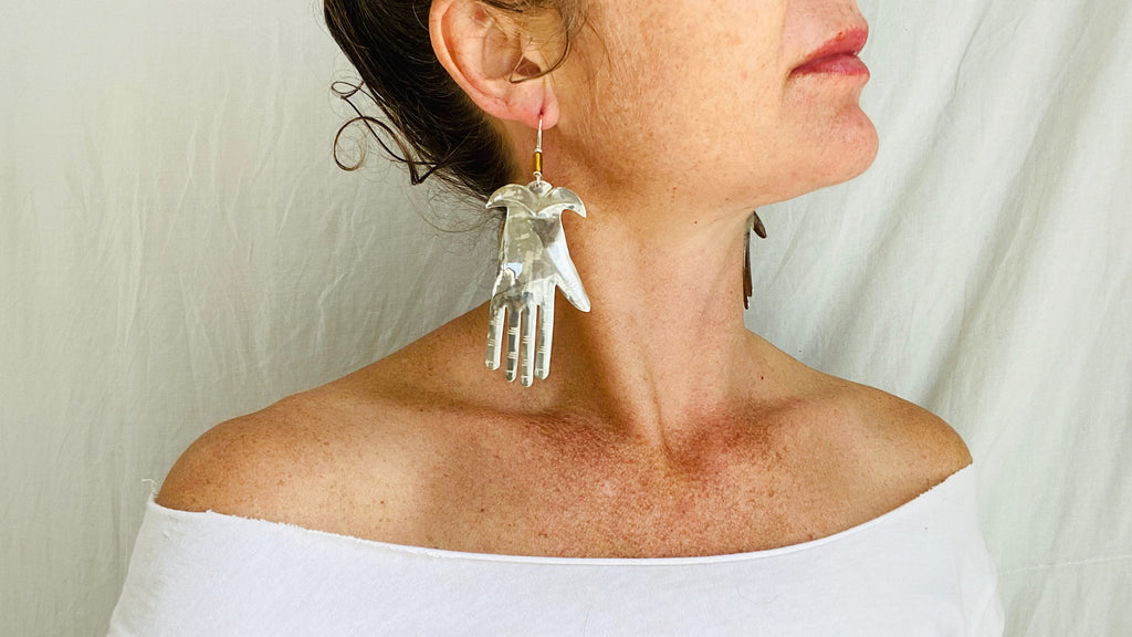 Frida kahlo hand best sale earrings