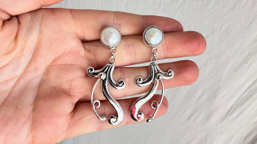 Taxco Silver Earrings. Sterling Silver. 0825
