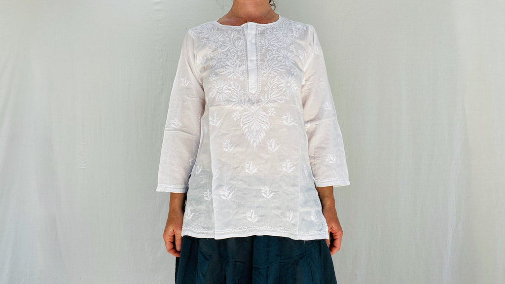 White Embroidered Indian Blouse. Chikankari Embroidery. Medium
