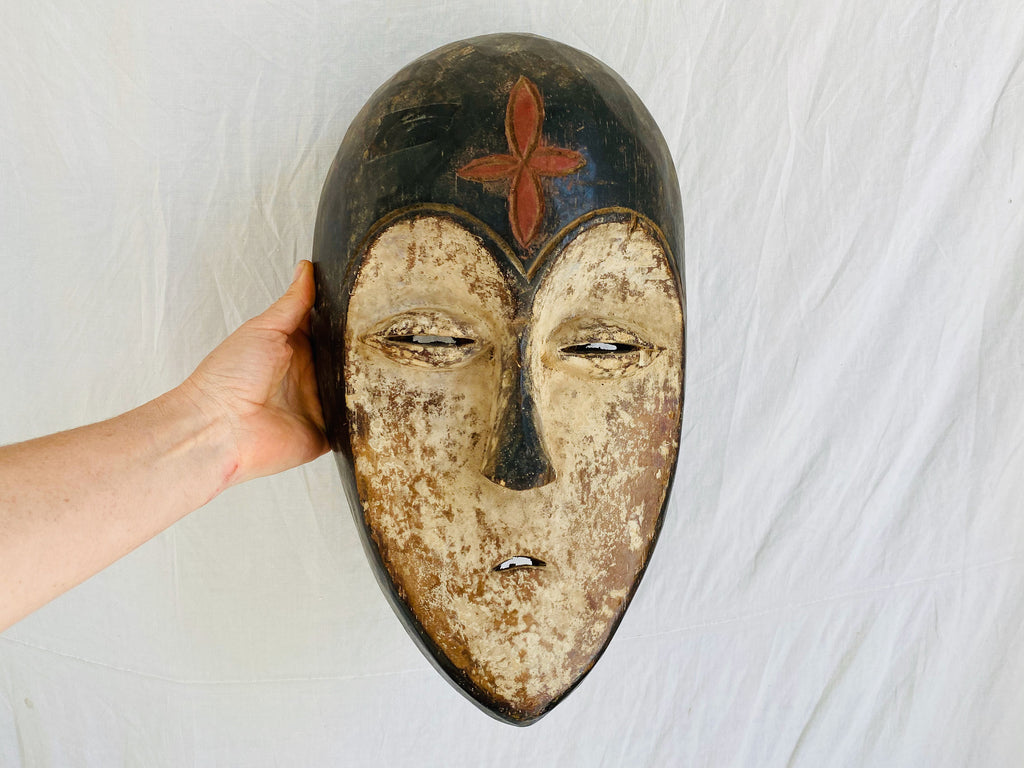 Kwele Mask. Gabon Africa . African Mask. - Aadya Bazaar