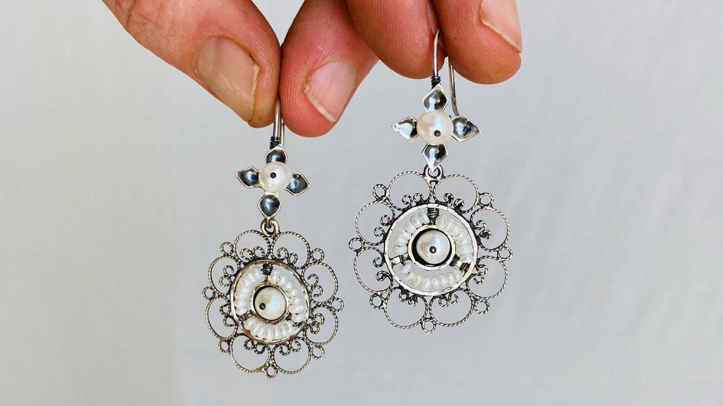 Taxco Filigree Earrings. Sterling Silver & Pearl. Mexico. Frida Kahlo