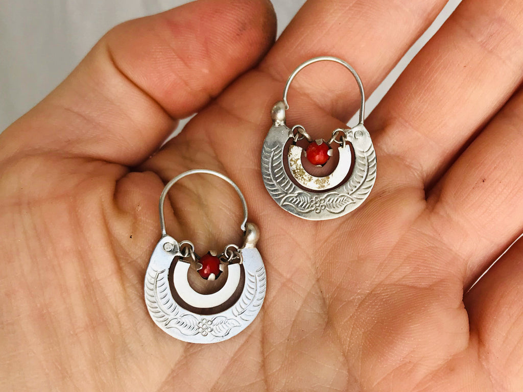 Guatemalan Earrings Hoops. Sweet and Simple. Sterling Silver. Mayan.