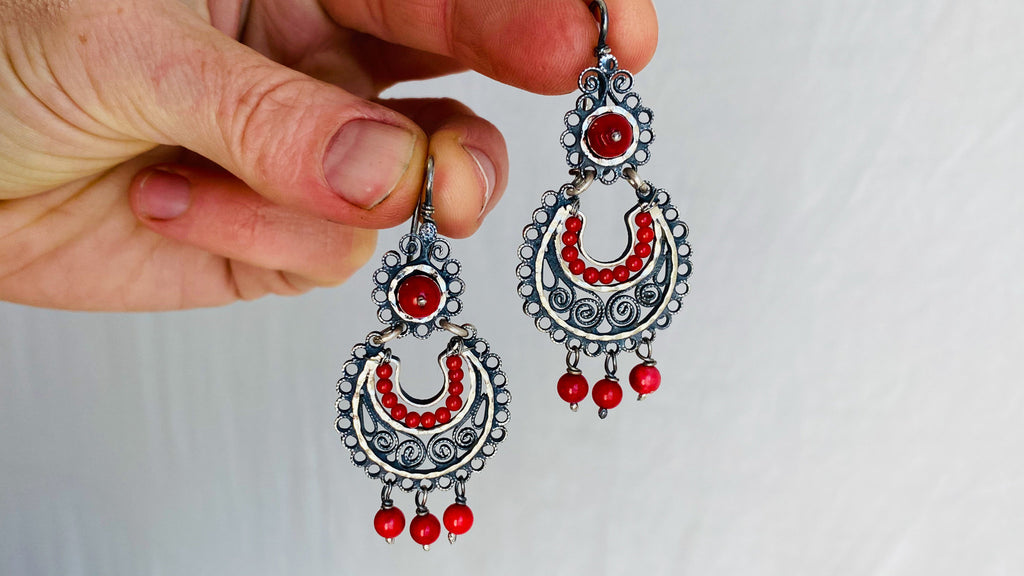 Oaxacan Filigree & Coral Earrings. Sterling Silver. Mexico. Frida Kahlo