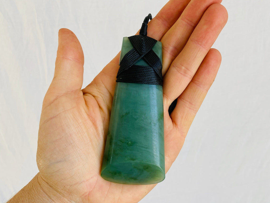 Greenstone Pounamu - Toki Large – The Fantail House