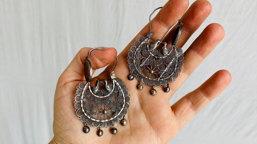 Vintage Filigree Earrings. Arracadas. Oaxaca. Mexico. Frida Kahlo