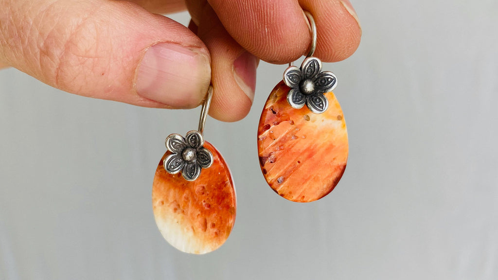 Flower & Shell Earrings. Spiny Oyster Shell.