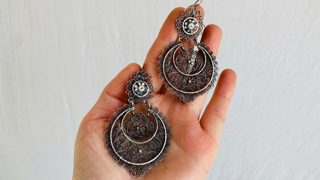 Vintage Oaxacan Filigree Earrings With Pearl. Sterling Silver. Mexico. Frida Kahlo
